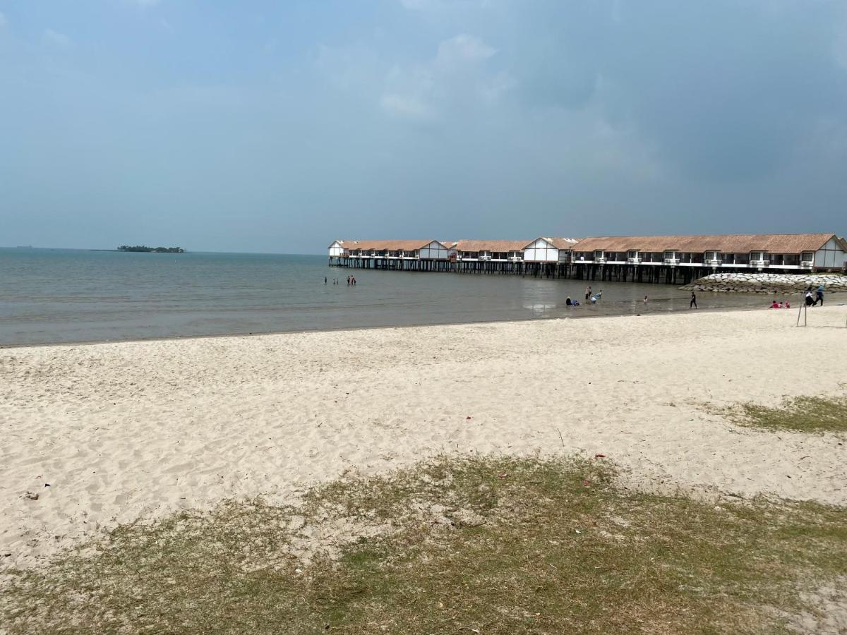 2 Bedroom Port Dickson Seaview Exterior photo